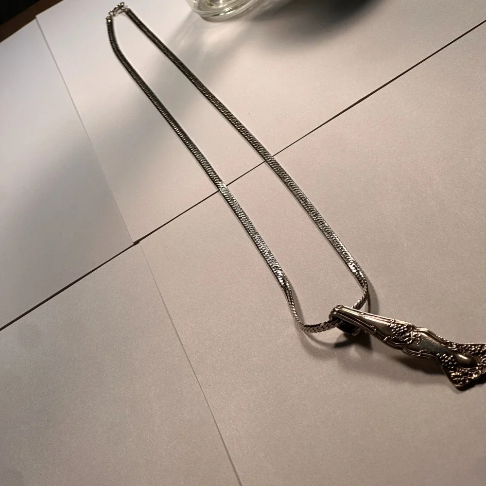 Rare Find 1847 Rogers Brothers Grape Pattern Silver‎ Plated Spoon Necklace